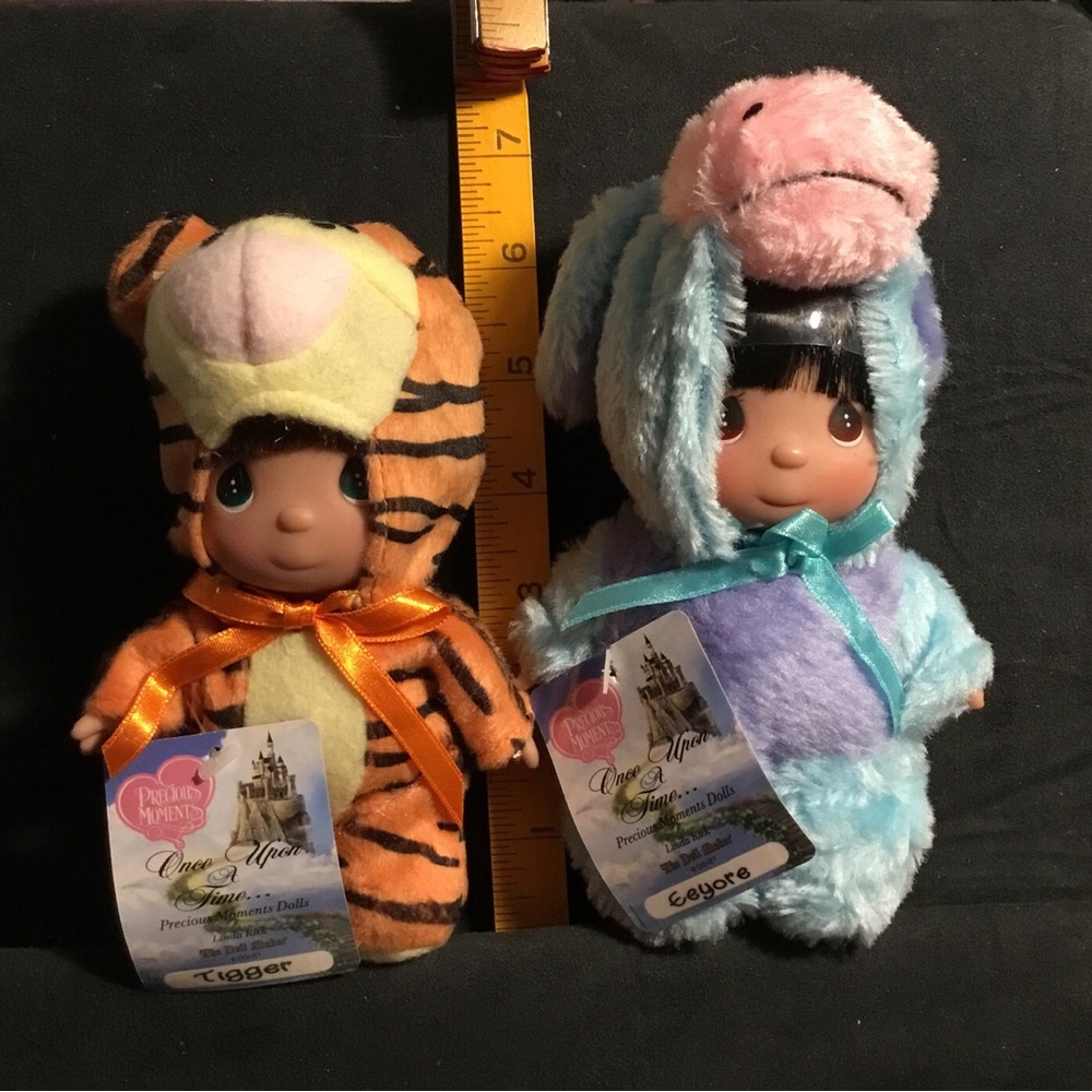 Disney parks Rare Precious Moments Doll set  - Tiger & Eeyore 5 inch.